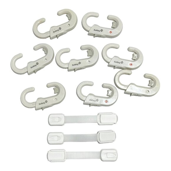 Bundle of Infant/Toddler Safety Locks 10 Pieces - Picture 2 of 2
